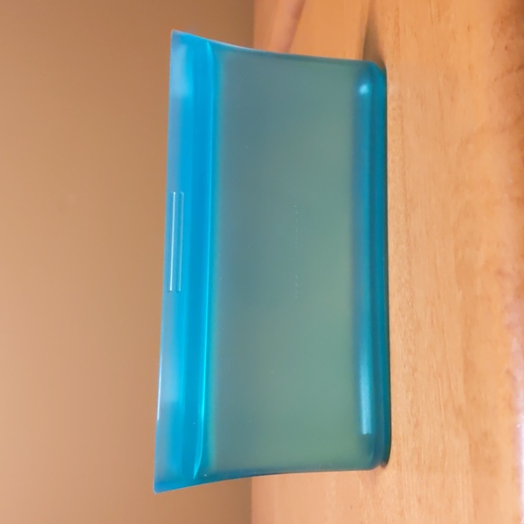 Zip top Silicone Teal free standing sandwich and snack bags - Picture 3 of 8